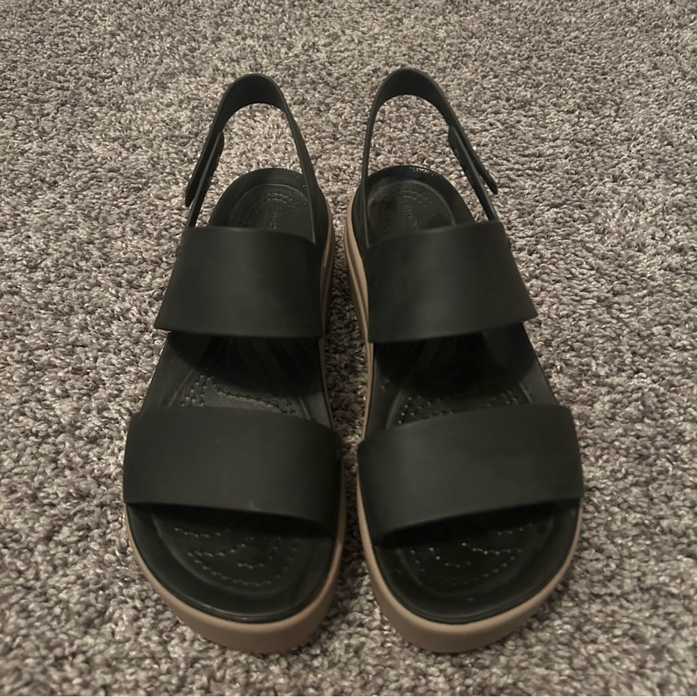 Crocs Brooklyn Low Wedge Platform Sandals - Size 6